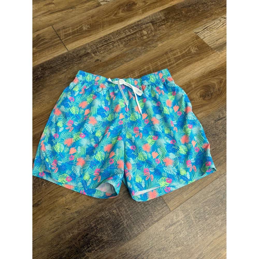 Chubbies Mens Swim Trunks Large 5.5 Inch Inseam Tropical Floral Blue Pink Shorts